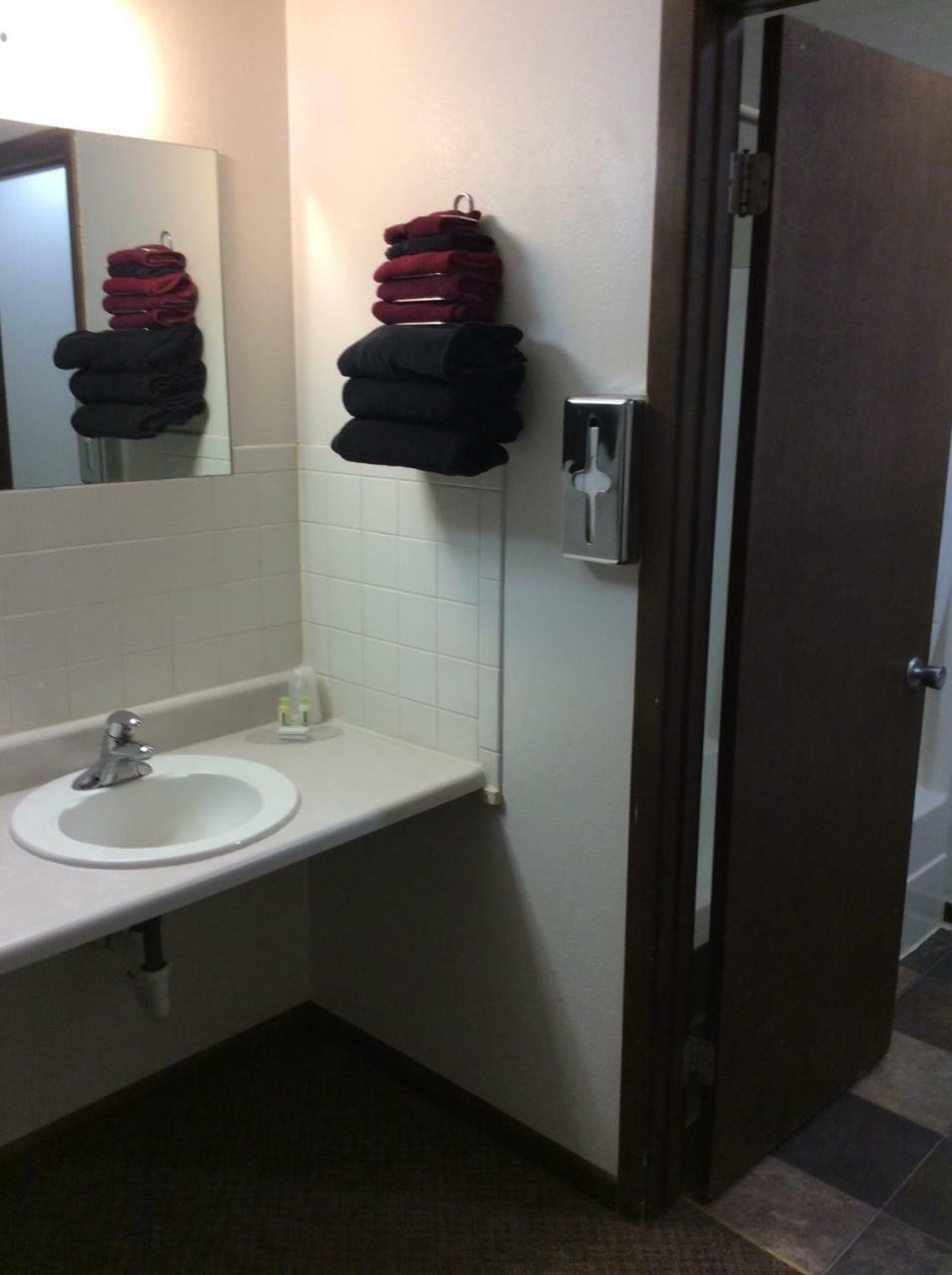 Sports Club Motel Wayne Luaran gambar