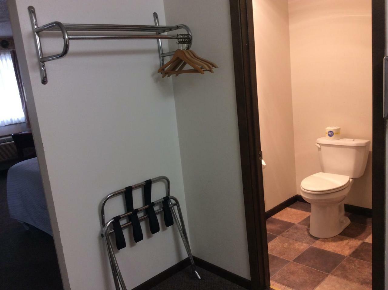 Sports Club Motel Wayne Luaran gambar